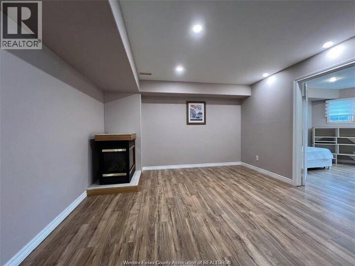 Property Photo:  709 Havens Drive Lower  ON N9G 2S5 