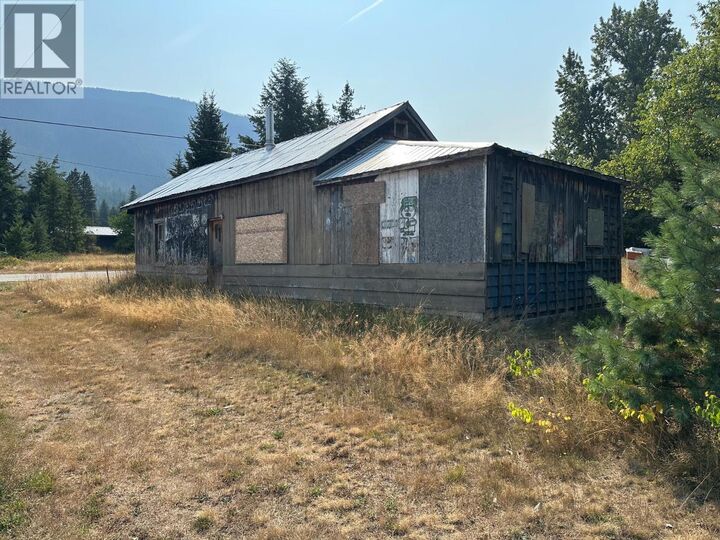 Property Photo:  315 Fletcher Avenue  BC V0G 2C0 