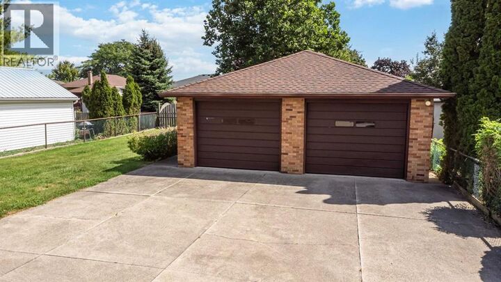 Property Photo:  153 Mayfair Drive  ON N7S 1L3 