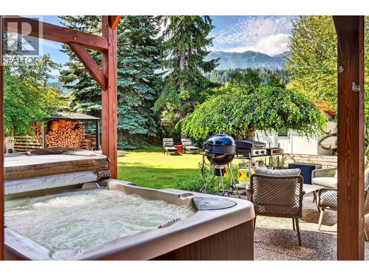 Property Photo:  506 5th Street  BC V0A 1H0 
