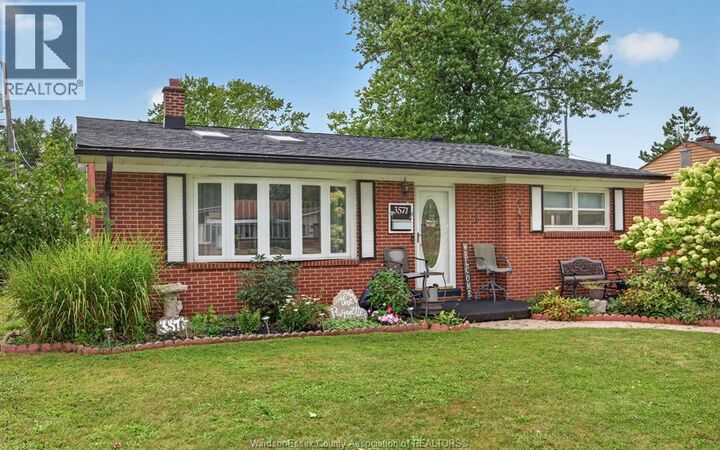 Property Photo:  3571 Roxborough  ON N9E 3A3 