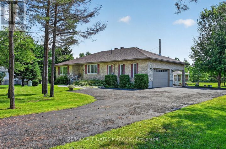 Property Photo:  375 Ferguson Tetlock Road  ON K7A 4S4 