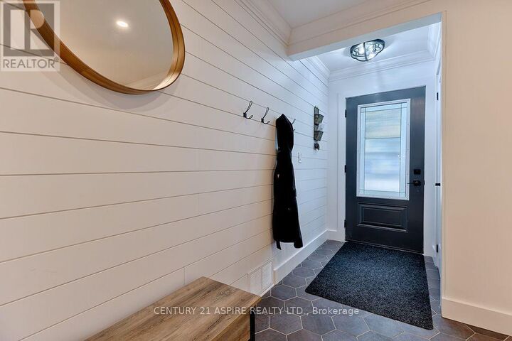 Photo de la propriété:  621 Bruham Avenue  ON K8A 4Z6 