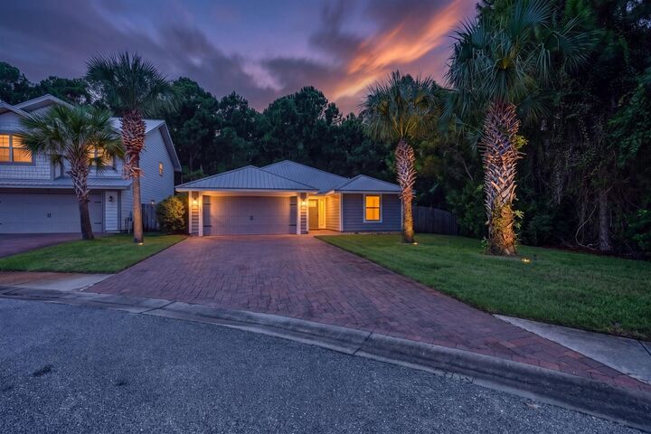 Property Photo: 40 Golden Eagle Court FL 32459