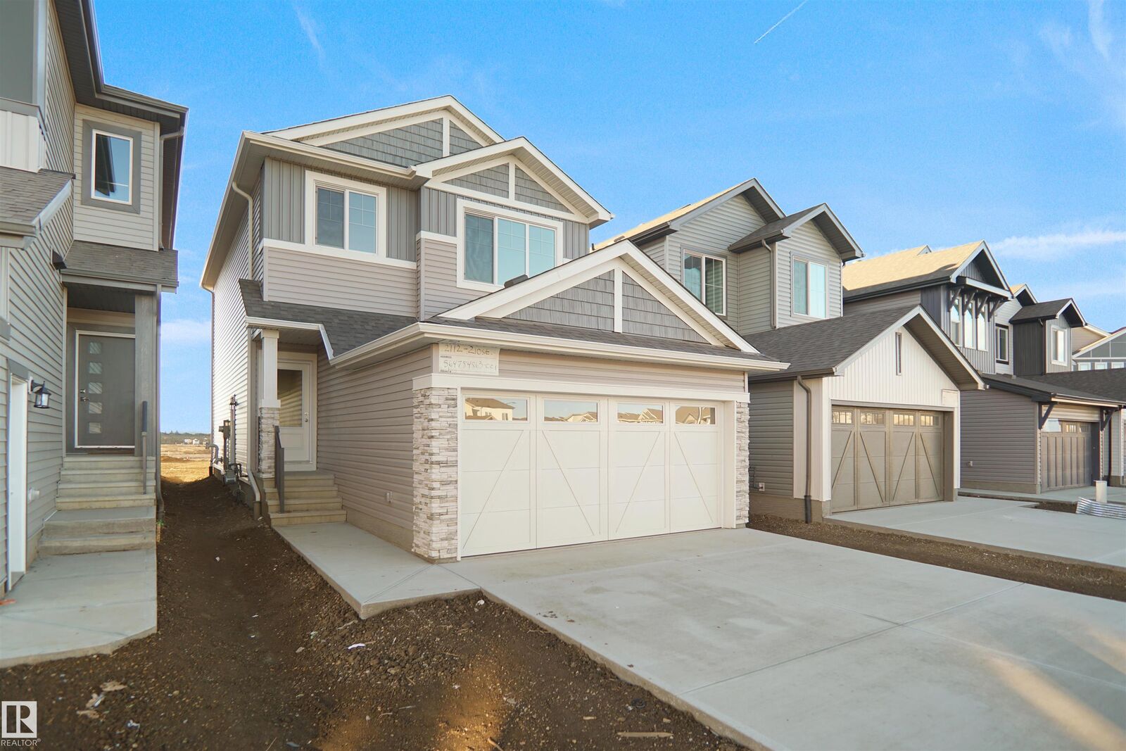 Property Photo:  4368 Clayton Way SW  AB T6W 5E9 