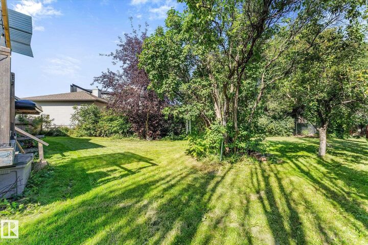 Property Photo:  6054 107A Street NW  AB T6H 2Y5 