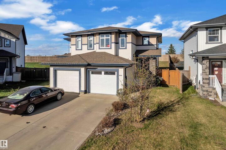 Property Photo:  9919 217 Street NW  AB T5T 4T5 