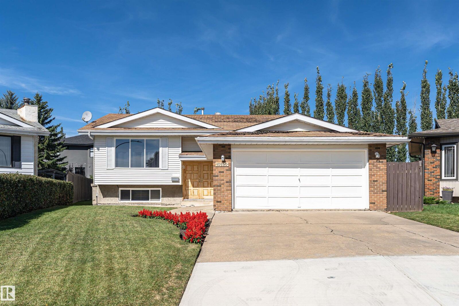 Photo de la propriété:  10530 173A Avenue NW  AB T5X 3H2 