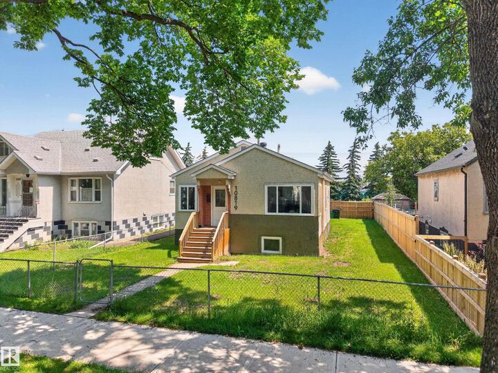 Property Photo:  10819 92 Street NW  AB T5H 1V5 