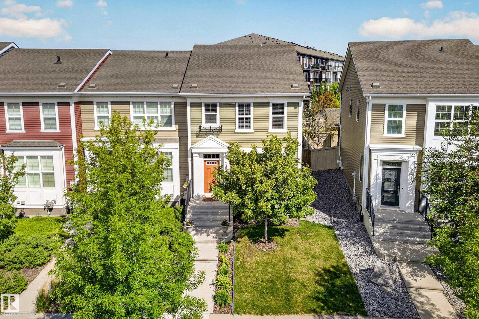 Property Photo:  2821 Maple Way NW  AB T6T 0Z7 