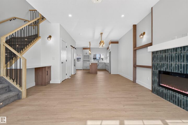 Property Photo:  55 Rosa Crescent  AB T8N 8B7 