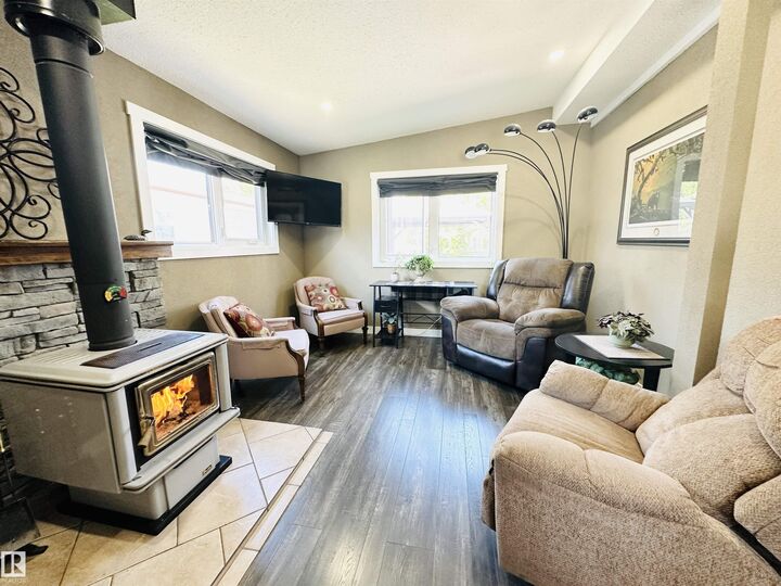 Property Photo:  4306 47 Street  AB T9A 1W6 