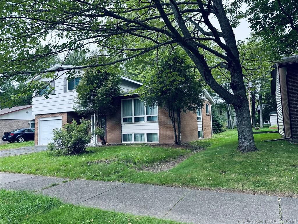 Property Photo: 69 Chandler Crescent NB E1E 3W6