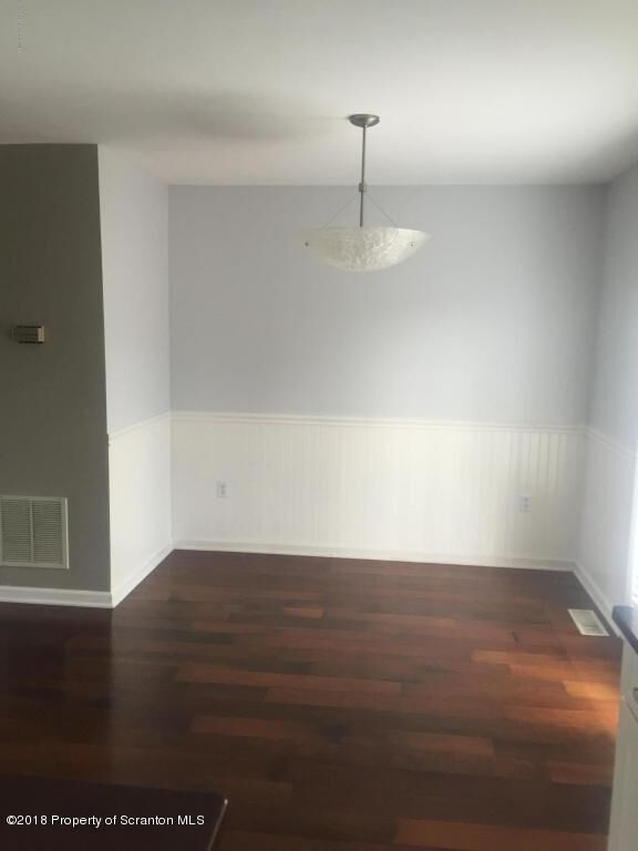 Property Photo:  33 Briarwood Way  PA 18411 