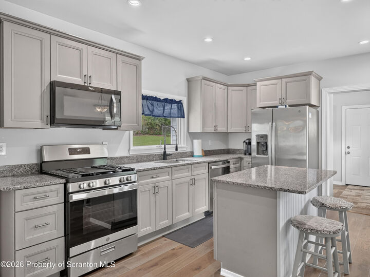 Property Photo: 167 Schoolhouse Hill Road PA 18629