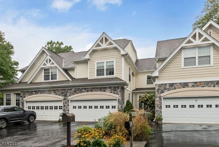 Property Photo:  4 Kingsley Evans Cir  NJ 07436 