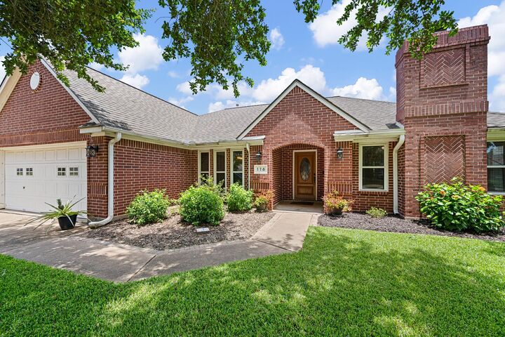 Property Photo: 116 Zinnia Street TX 77566