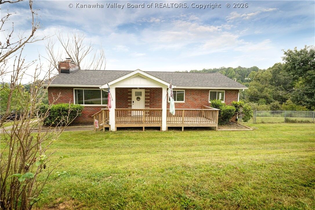 Property Photo:  1223 Clearview Heights  WV 25312 