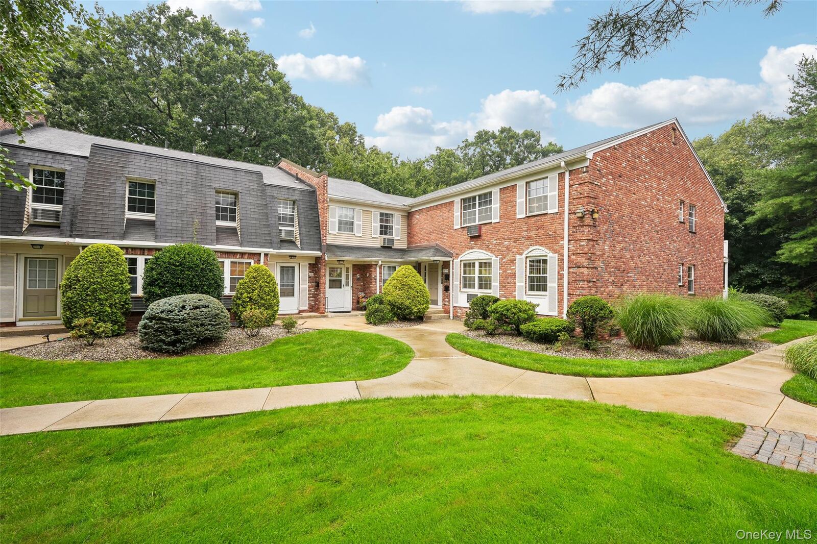 Property Photo: 192 Doxbury Lane NY 10901