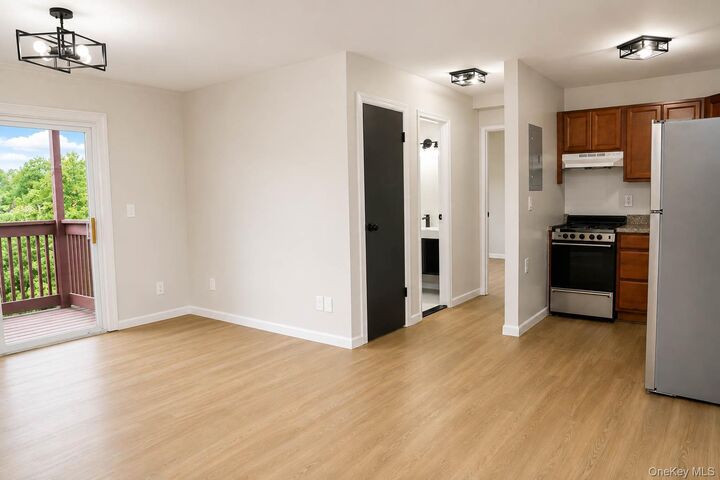 Property Photo:  201 Ludingtonville Road 2A  NY 12531 