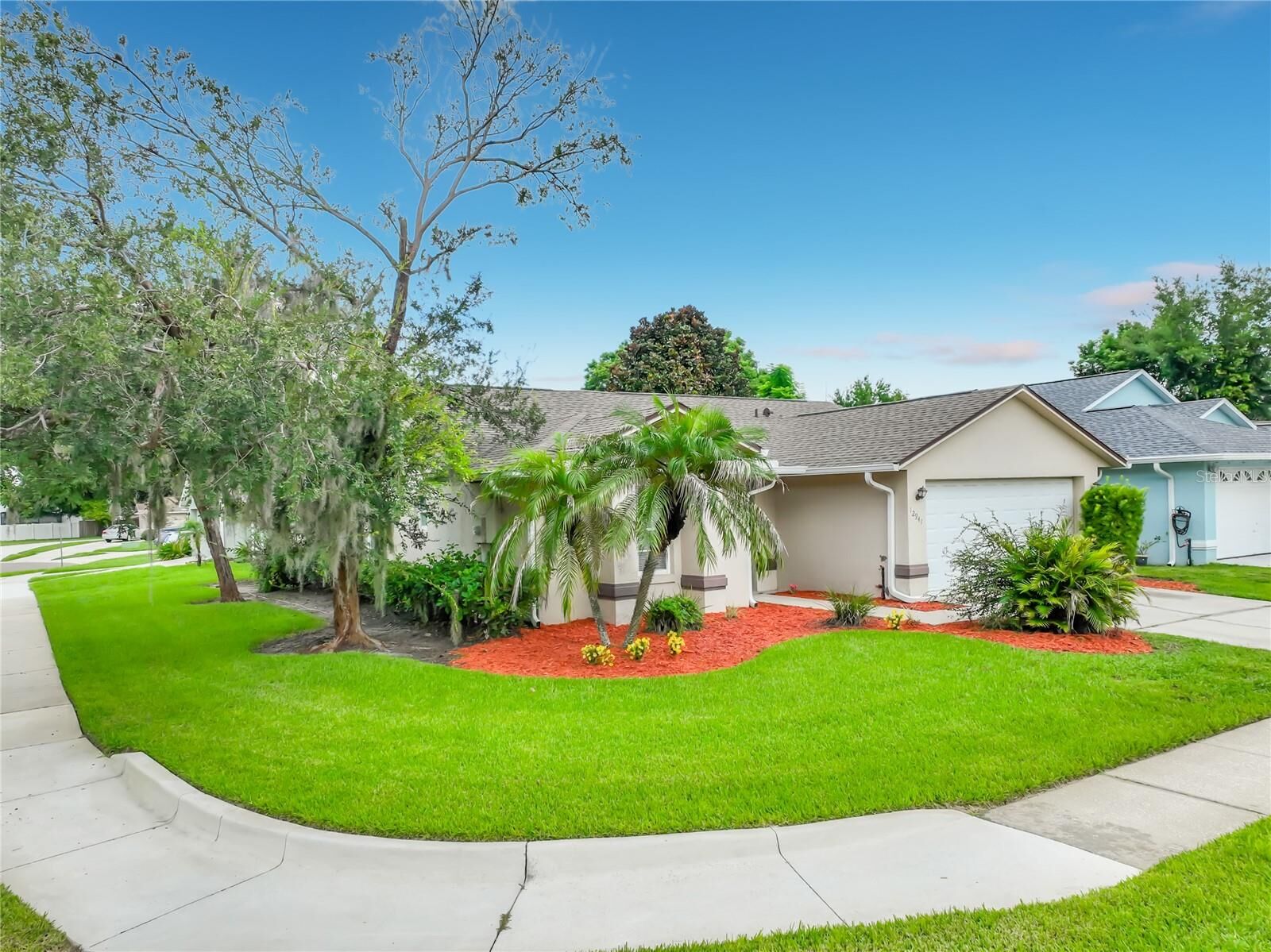 Property Photo:  12941 Downstream Circle  FL 32828 