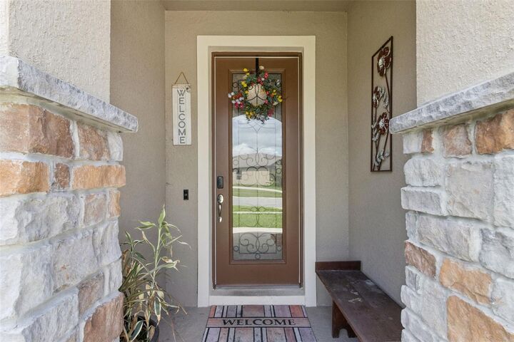 Property Photo: 5457 Animosh Court FL 33868