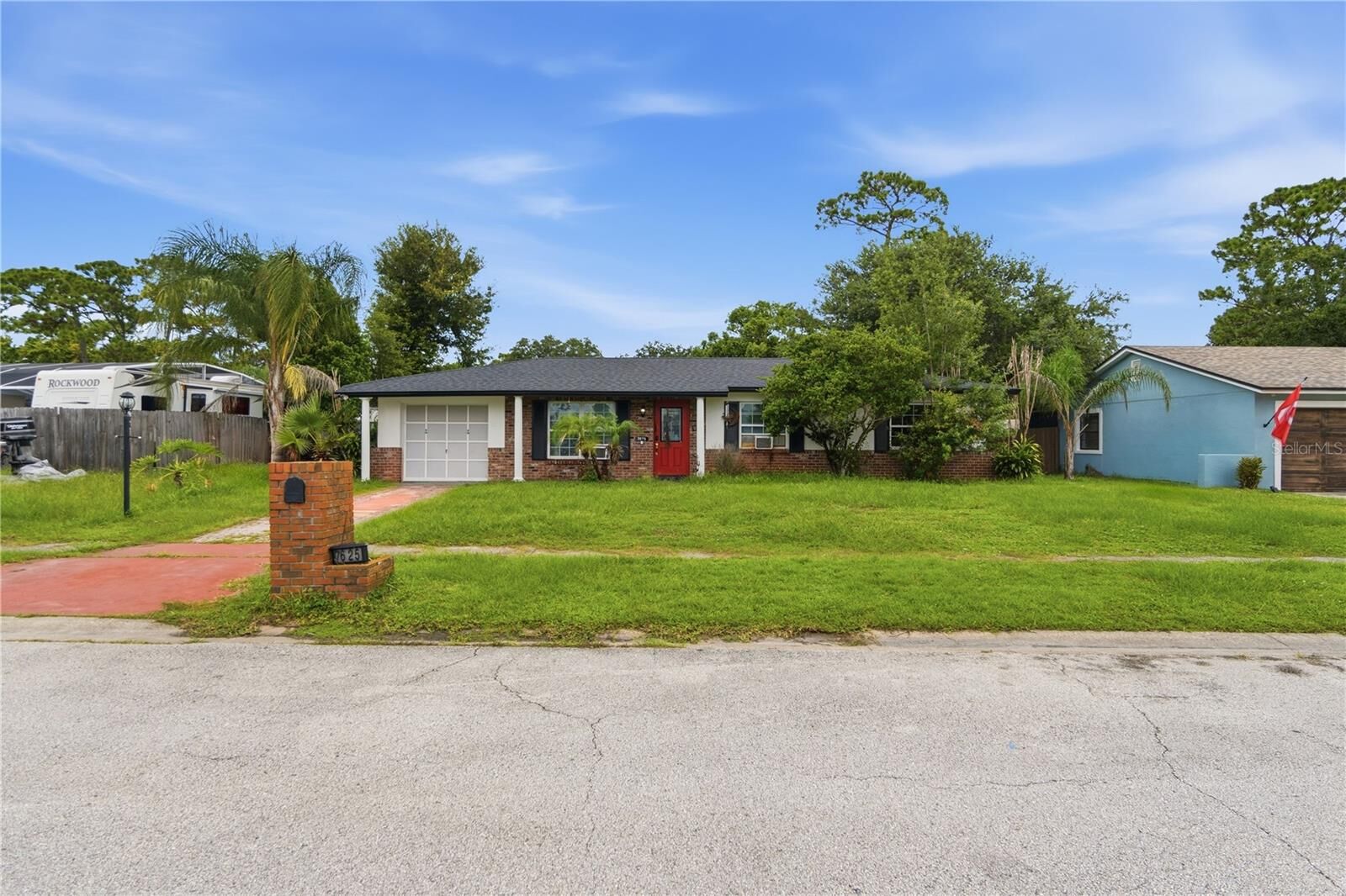 Property Photo:  7625 Gilchrist Drive  FL 32822 