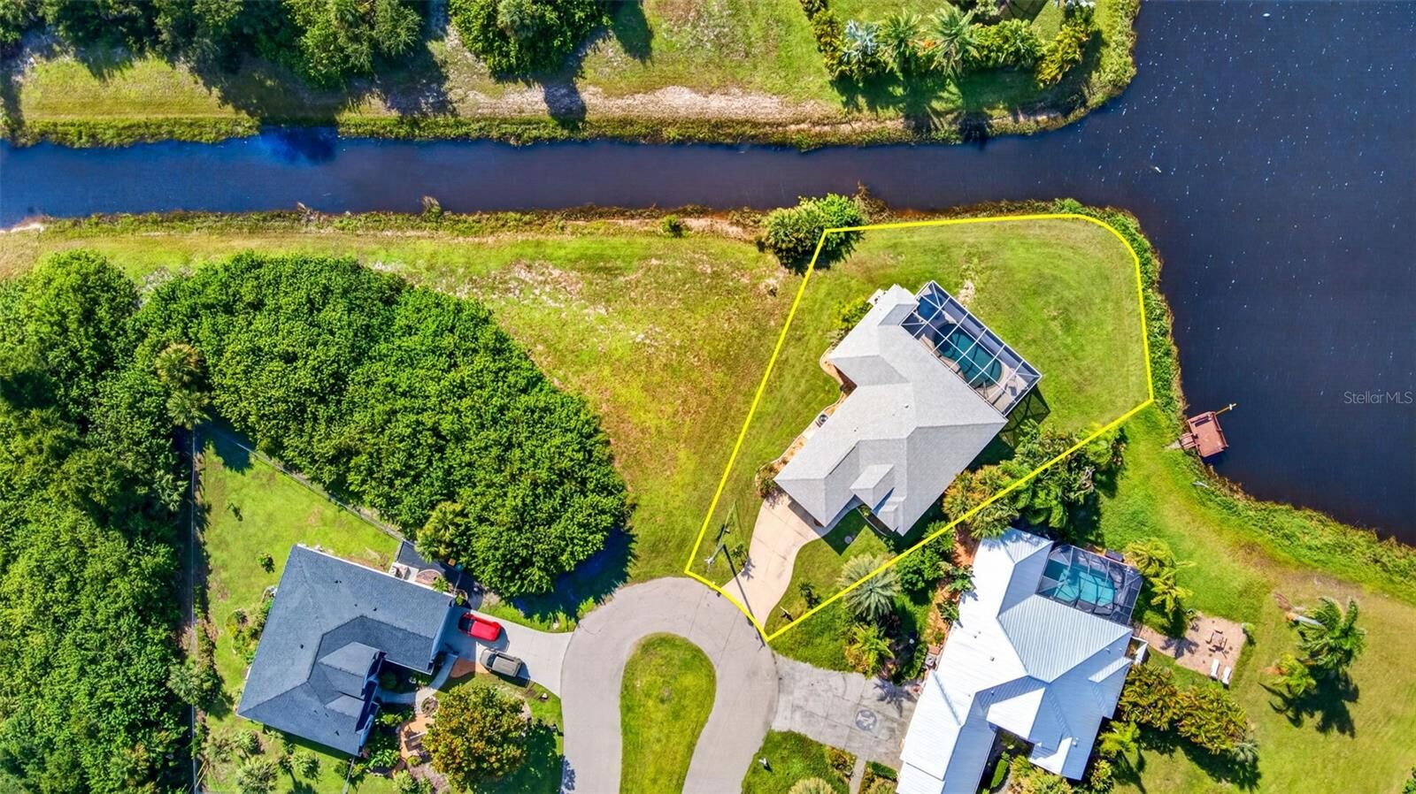 Property Photo:  204 Antilla Drive  FL 33947 