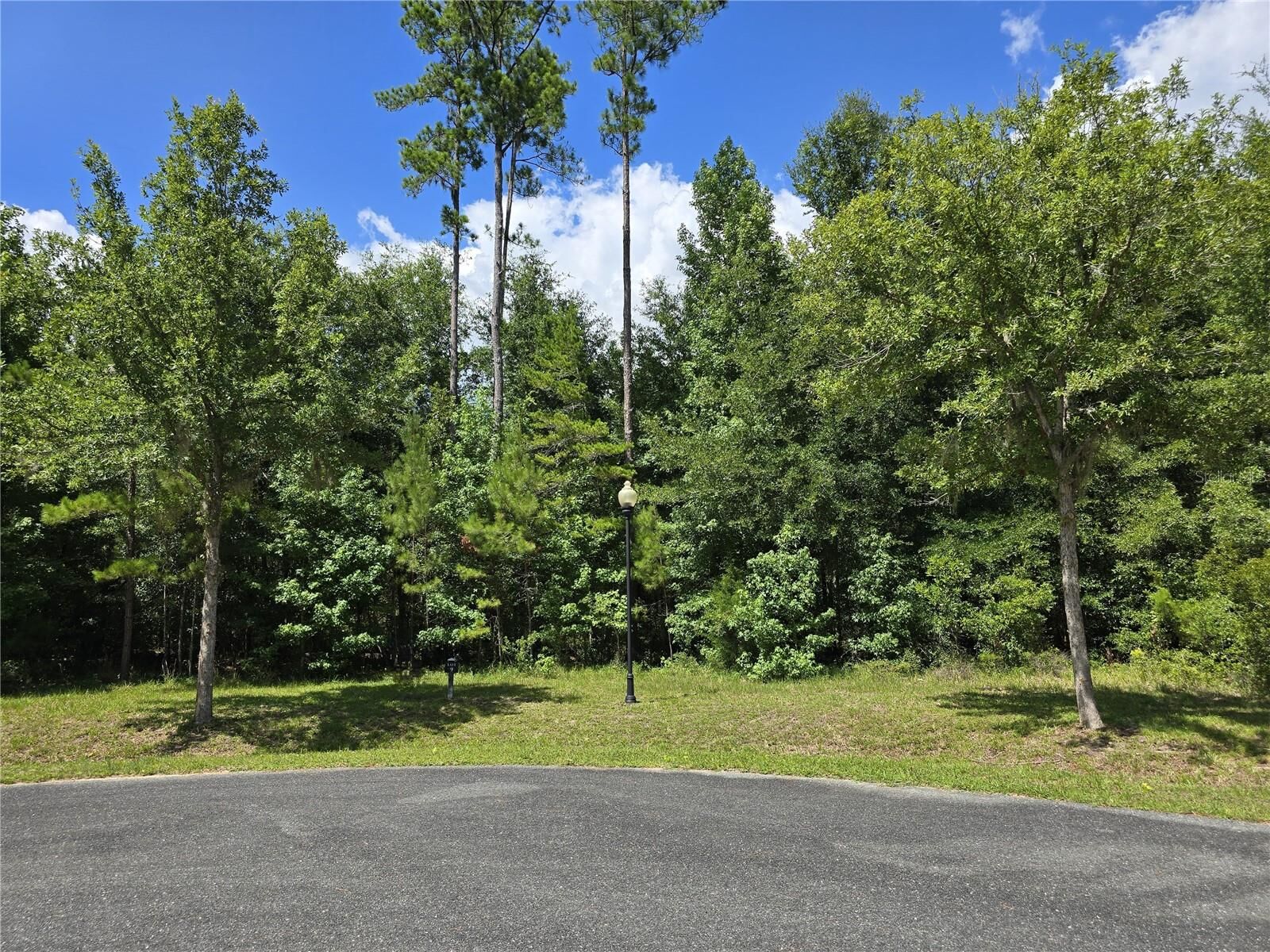 Property Photo: 5987 NW 88th Way FL 32653