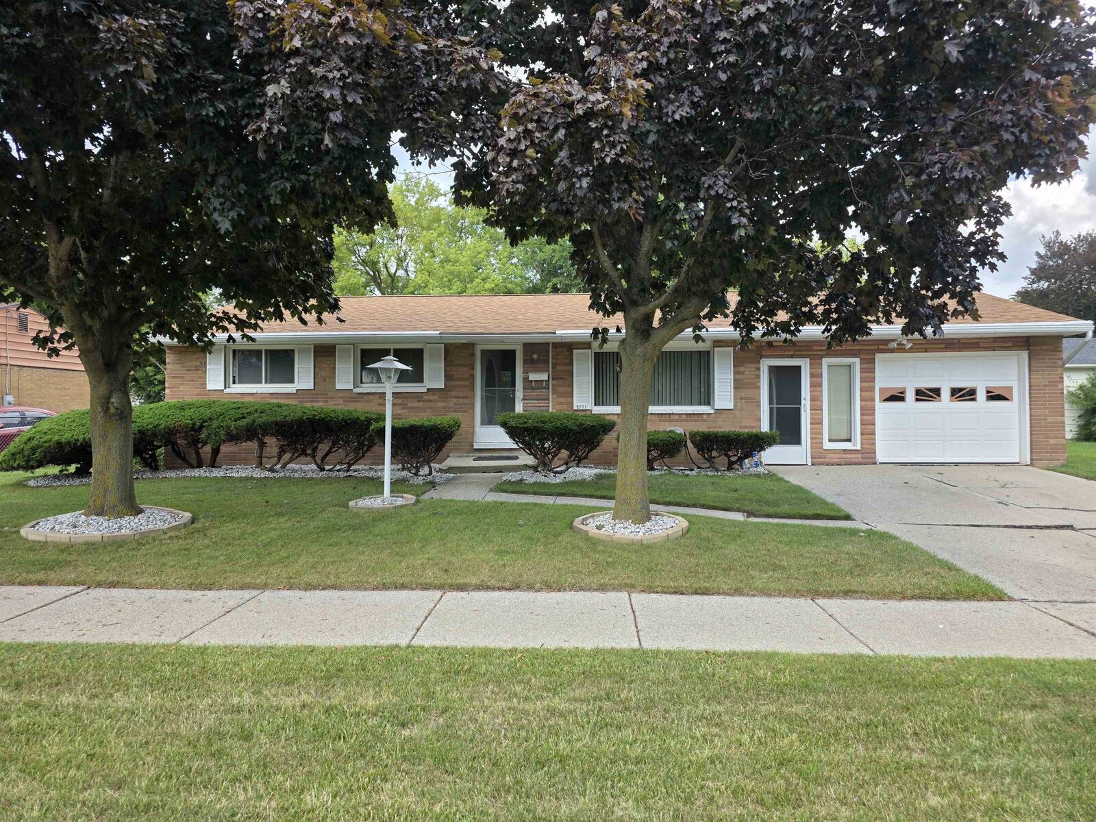 Property Photo:  2701 Needham Street  MI 48601 