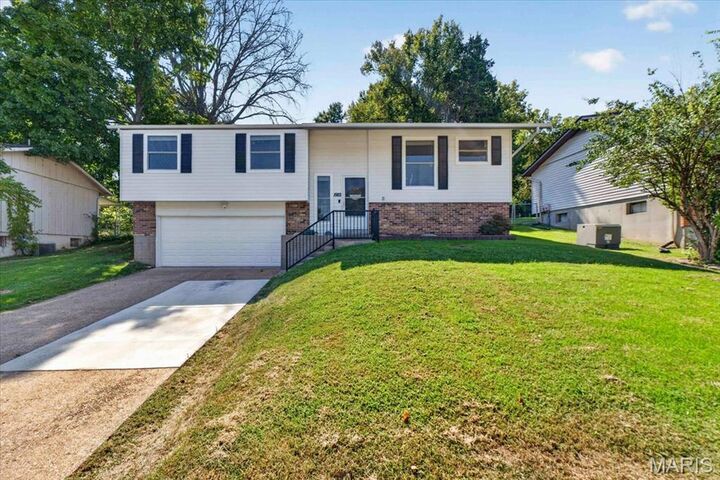 Property Photo: 1922 Catlin Drive MO 63012