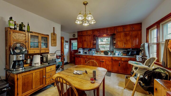 Property Photo:  604 E Racine St  WI 53549 