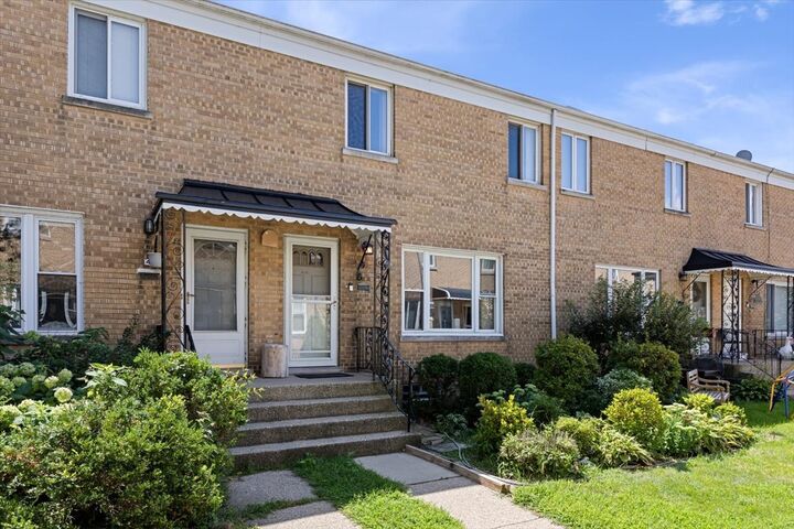 Property Photo:  4618 N Paulina Street  IL 60640 