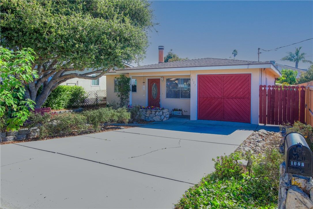 Property Photo:  1327 17th  CA 93445 