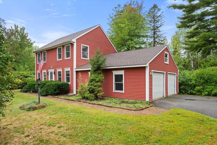 Property Photo:  125 Yankee Avenue  ME 04401 