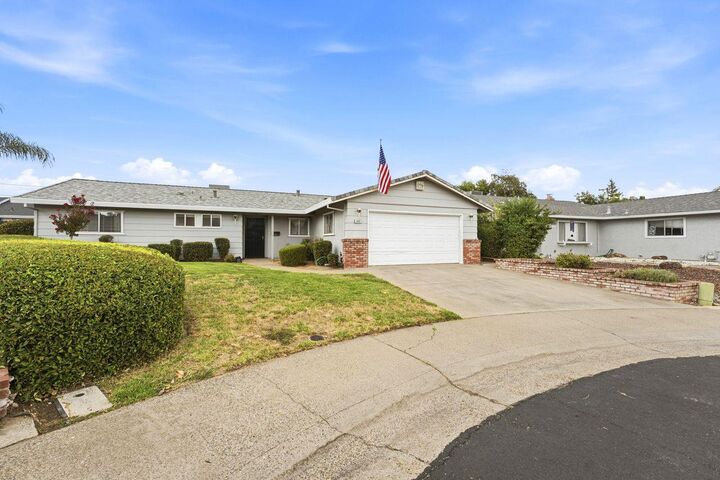 Property Photo:  1007 Azure Court  CA 95678 