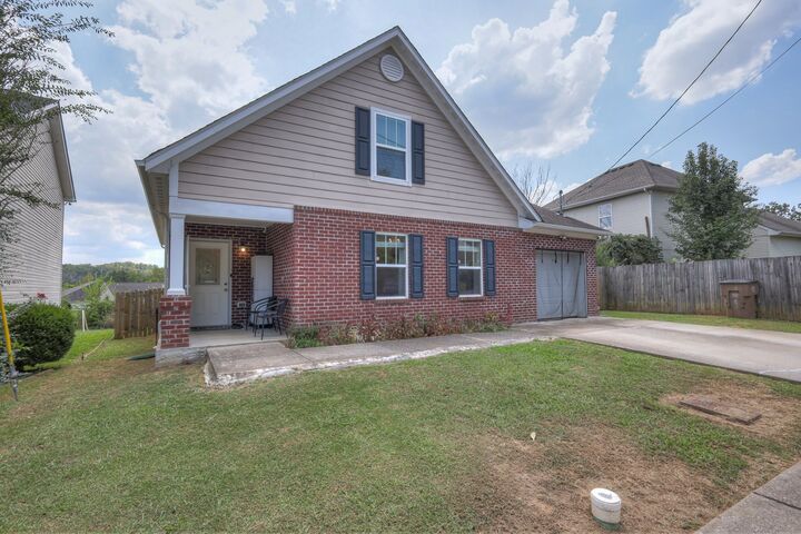 Property Photo:  120 Painter Dr  TN 37013 