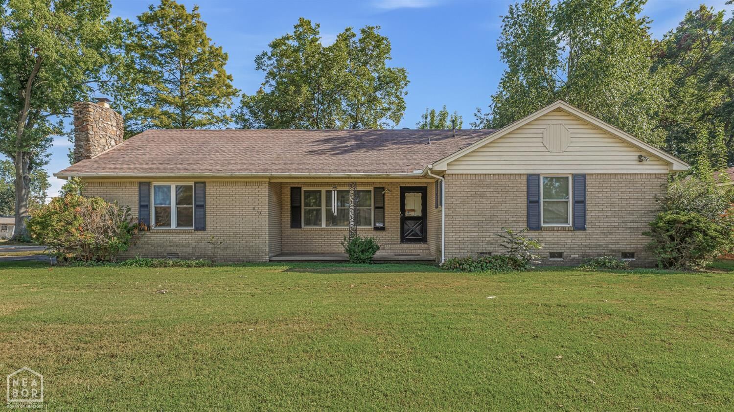Property Photo: 913 S Parkside Street AR 72315