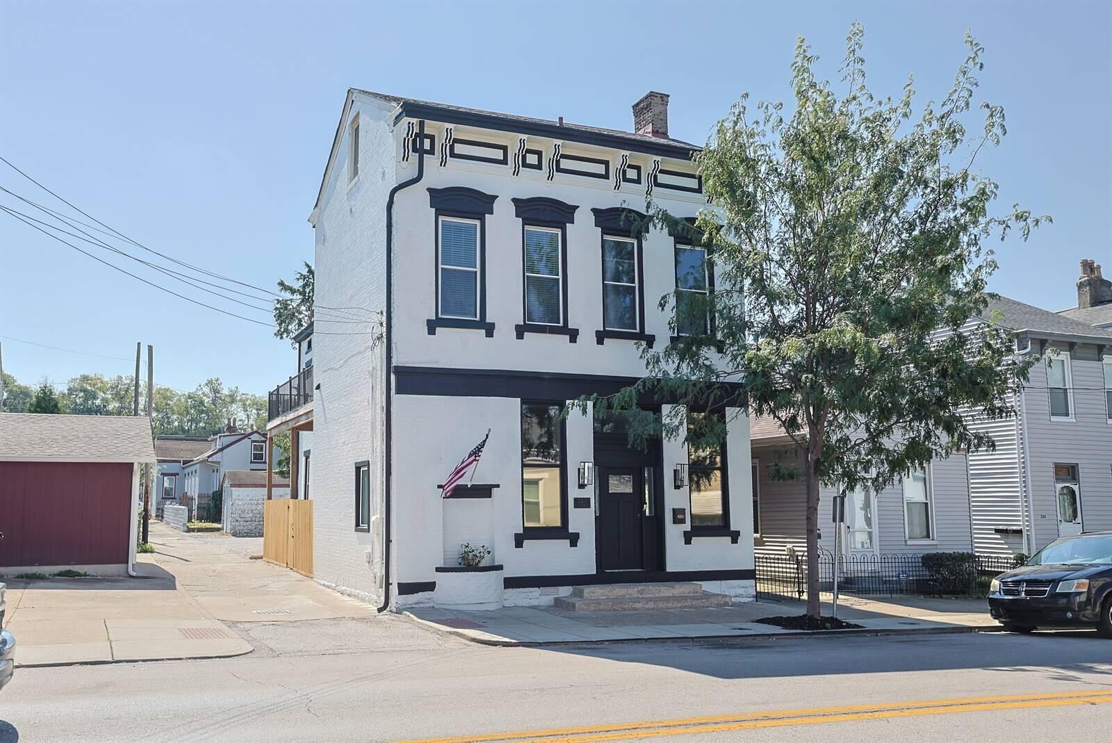 Property Photo: 228 E 10th Street KY 41071