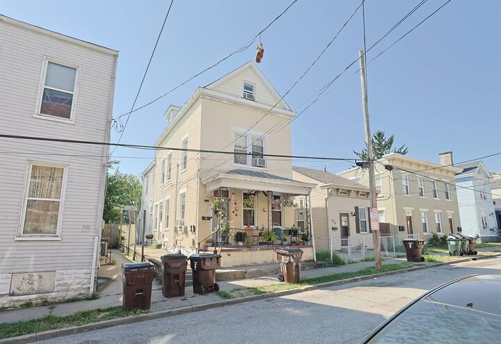 Property Photo: 627 W 11th Street KY 41011