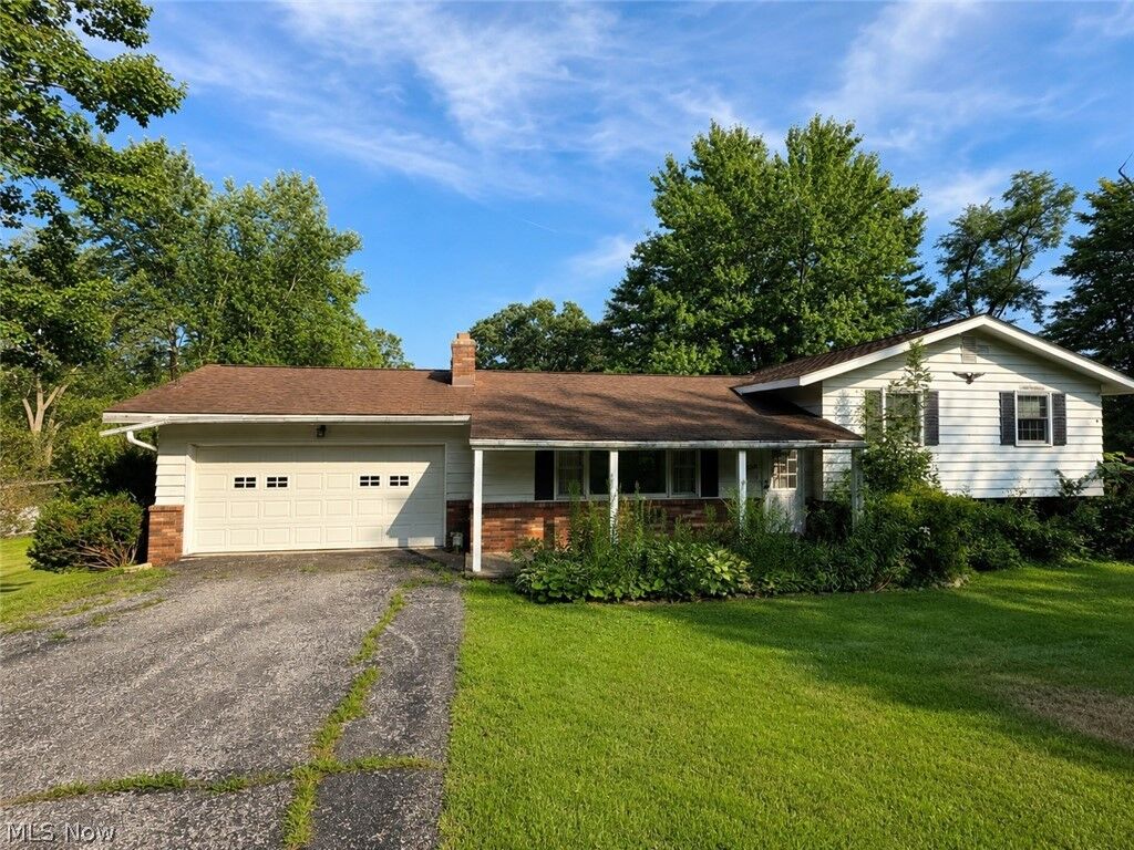 Property Photo:  6981 Highland View Drive  OH 44077 