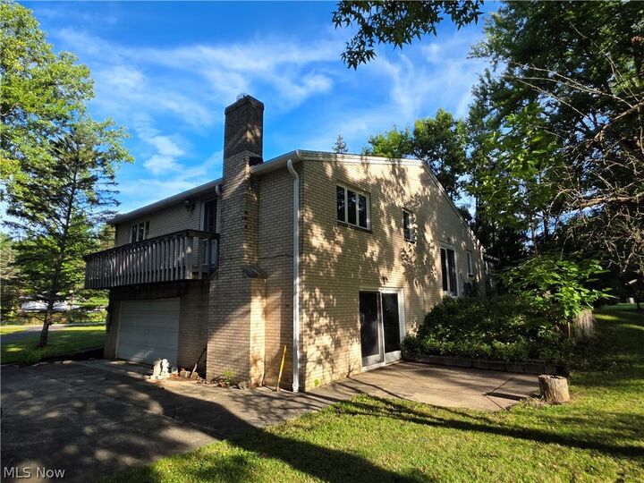Property Photo: 13037 Stratford Trail OH 44026