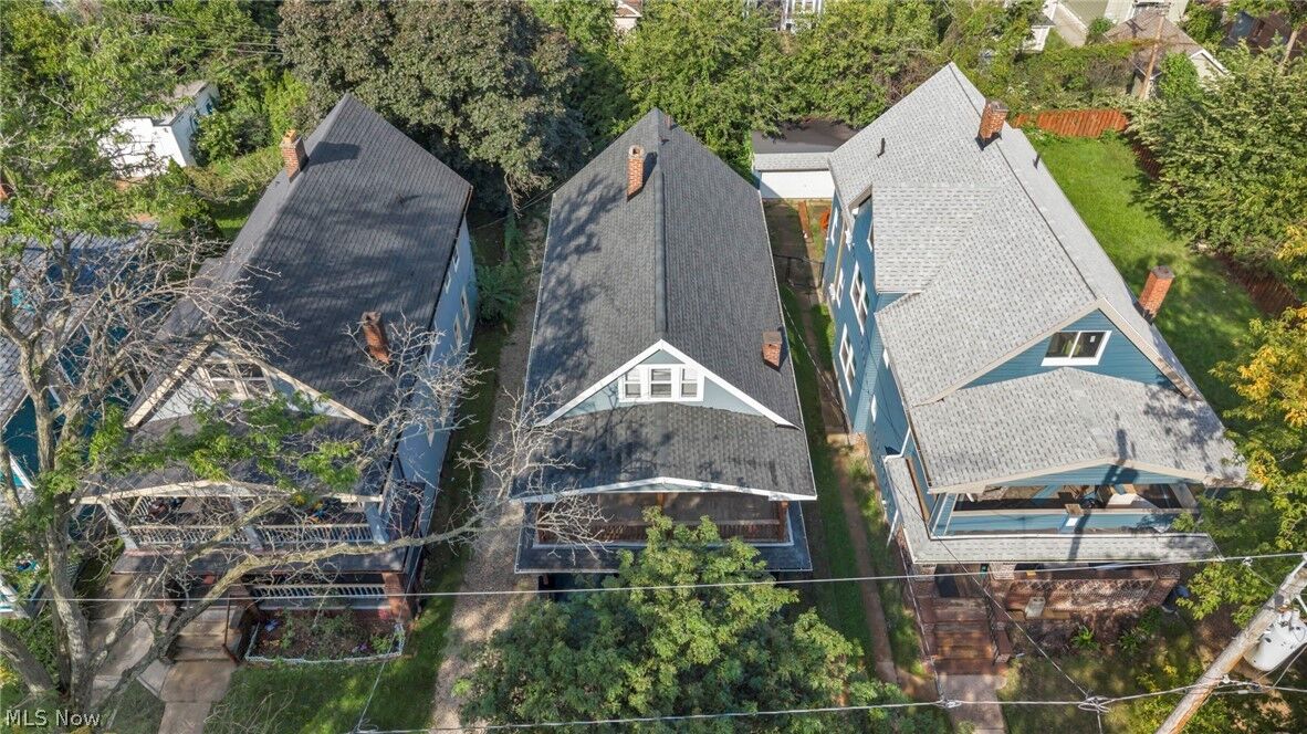 Property Photo:  1328 E 86th  OH 44108 