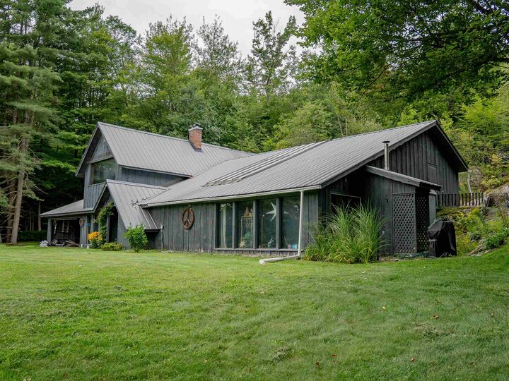 Property Photo: 2640 Main Road VT 05462