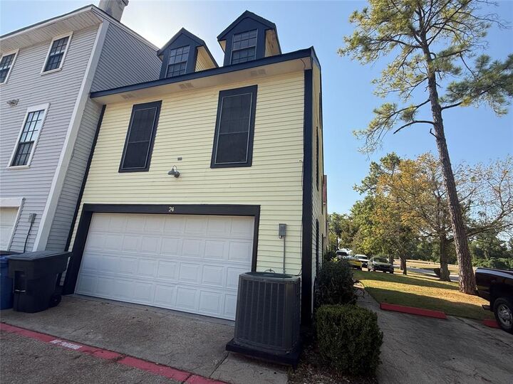 Property Photo: 1401 Oden Street 24 LA 71104