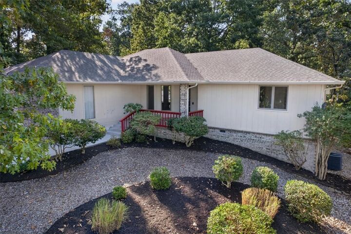 Property Photo:  19 Dunvegan Drive  AR 72715 