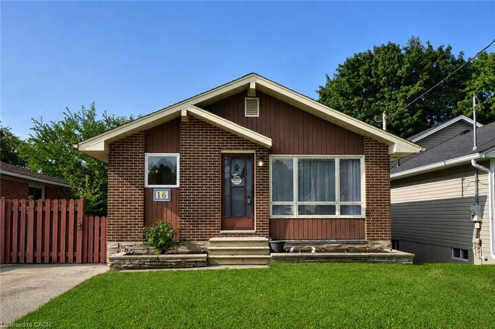Property Photo:  16 Broadview Avenue  ON N1R 3V7 
