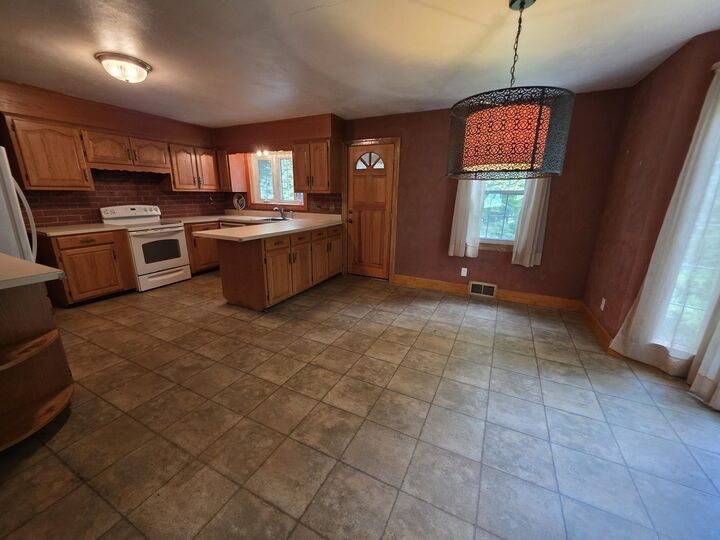 Property Photo:  947 Main St  MA 01095 