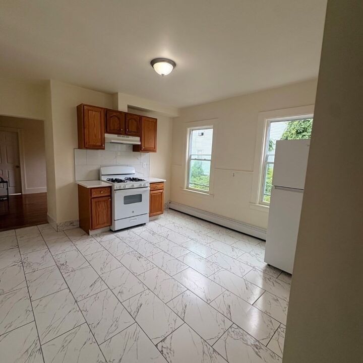 Property Photo:  9E Shelby 2  MA 01605 