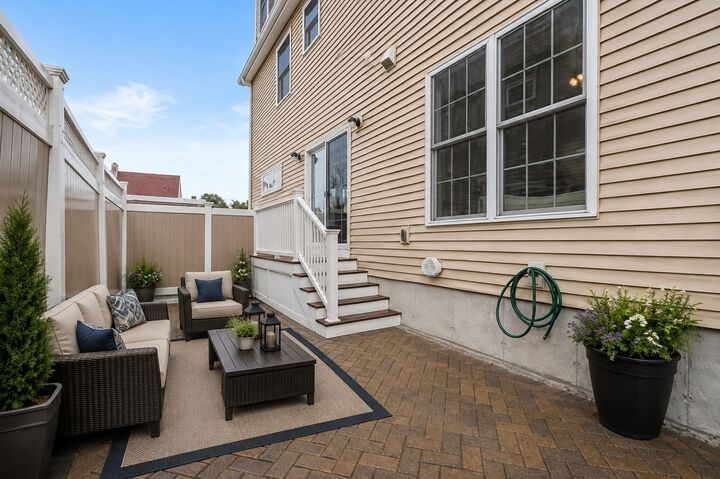 Property Photo:  10 Gale St 1  MA 02453 